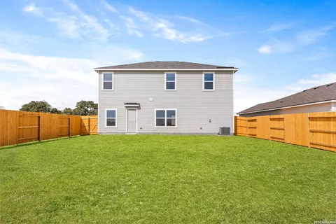 Exterior - 16174 Farmer, Lytle, TX 78052 photo 2 of 2