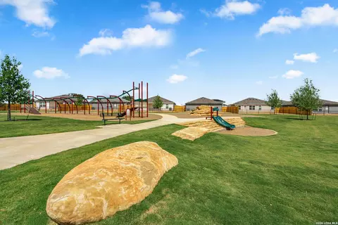 View/Area - 16174 Farmer, Lytle, TX 78052 photo 6 of 11