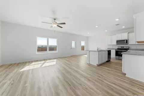 Living - 16174 Farmer, Lytle, TX 78052 photo 1 of 3