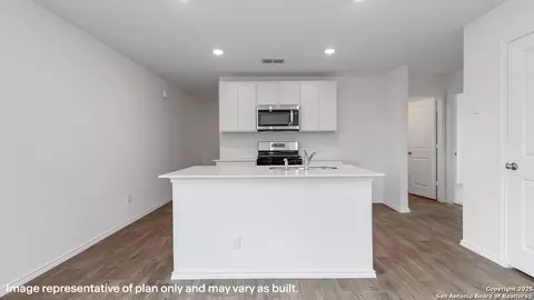 15422 Mint Patch Mdw, Von Ormy, TX 78073 photo 3