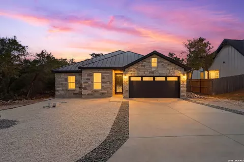 1418 Cedar Grove Trl, Spring Branch, TX 78070