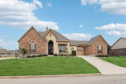 117 Texas Bnd, Castroville, TX 78009