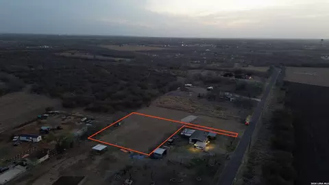 11438 Hollowell, Atascosa, TX 78002