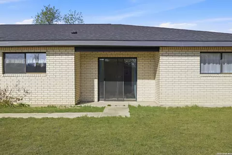 Other - 508 Crouch Ave, Devine, TX 78016 photo 3 of 5