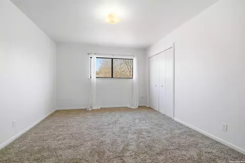 Bedroom - 508 Crouch Ave, Devine, TX 78016 photo 5 of 8