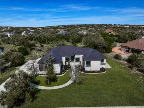 1327 Via Principale, New Braunfels, TX 78132