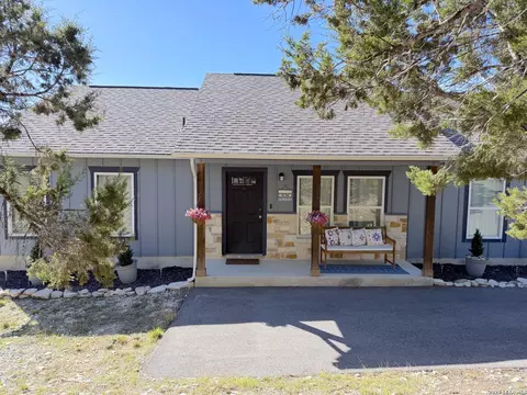 156 Deer Run, Canyon Lake, TX 78133
