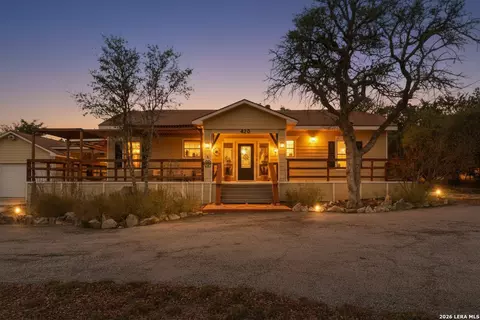 423 Las Hadas, Spring Branch, TX 78070