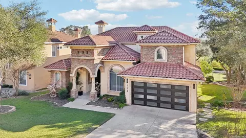 124 Stone Hl, San Antonio, TX 78258