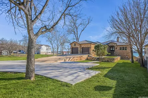 360 Campa Pajama, Kingsland, TX 78639