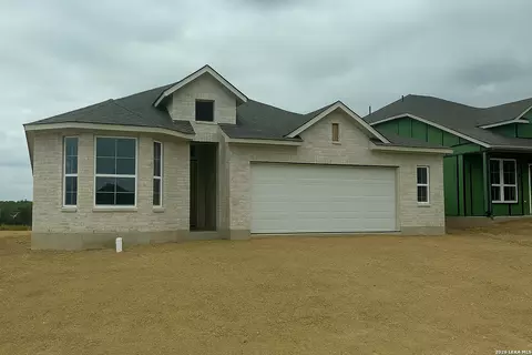 146 Stream St, Seguin, TX 78155