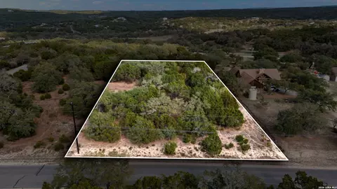 9020 Gainsborough Dr, Spring Branch, TX 78070
