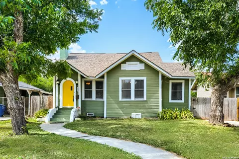 1819 W Woodlawn Ave, San Antonio, TX 78201