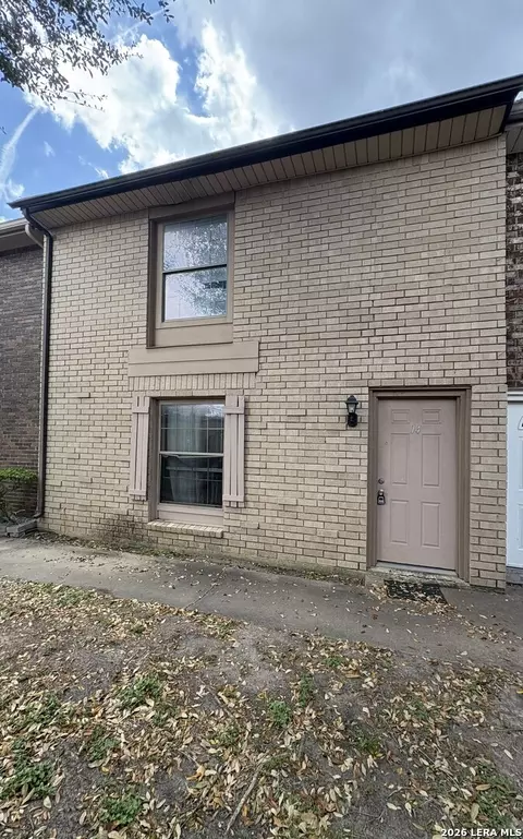 1403 Blalock #14, Houston, TX 77055