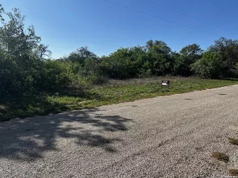 Mariposa Mariposa, Poteet, TX 78065