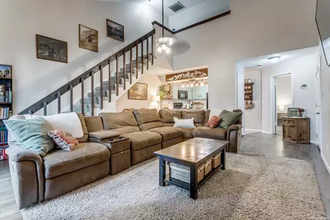 10527 Perrin Beitel #C205, San Antonio, TX 78217
