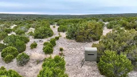 Sd 16010 Sd, Rocksprings, TX 78880
