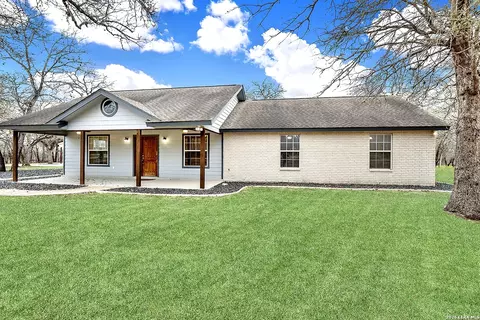 1026 Wild Flower, Floresville, TX 78114
