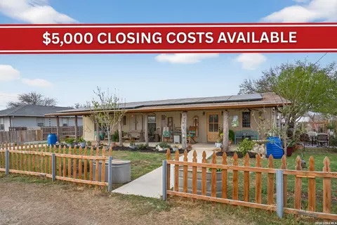 405 Coughran, Pleasanton, TX 78064