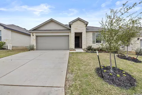 326 Bluetick Trl, Seguin, TX 78155