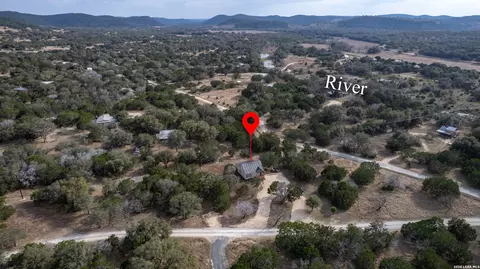 View/Area - 60 Loop, Uvalde, TX 78801 photo 6 of 10