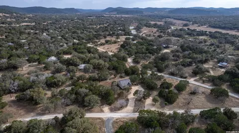 View/Area - 60 Loop, Uvalde, TX 78801 photo 5 of 10