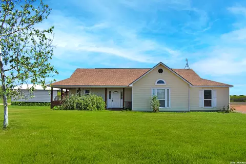 1163 County Road 323, Jourdanton, TX 78026