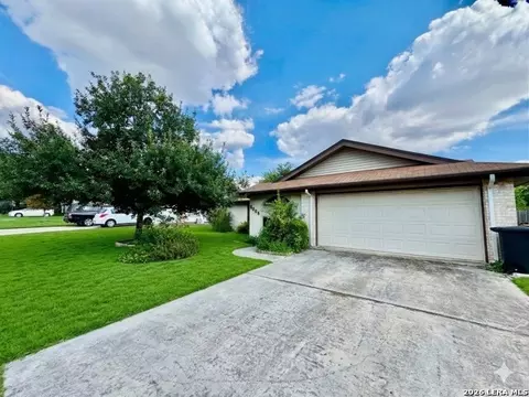 8006 Harper Vly, Live Oak, TX 78233