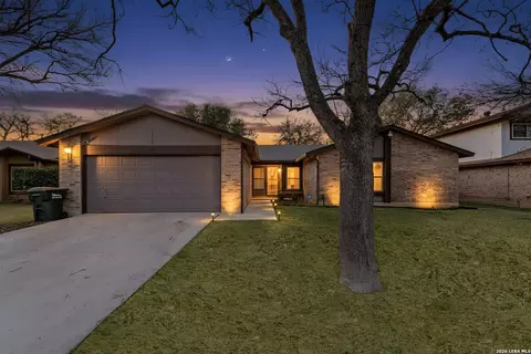 7919 Misty Frst, San Antonio, TX 78239