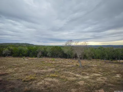 906 Blueridge, Canyon Lake, TX 78133