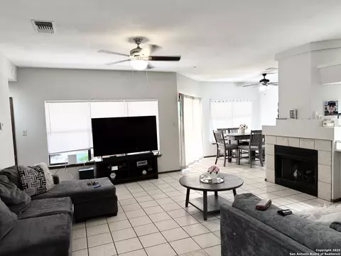 5922 Larkmeadow, San Antonio, TX 78233