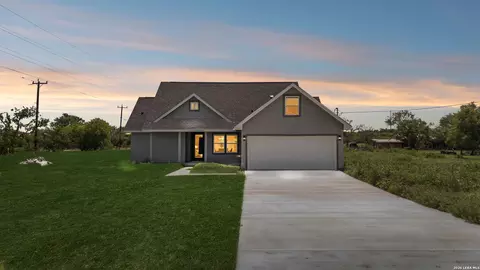 123 Ranchero, Natalia, TX 78059