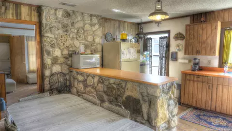Kitchen - 22 Squirrel Bnd, Uvalde, TX 78801 photo 1 of 3