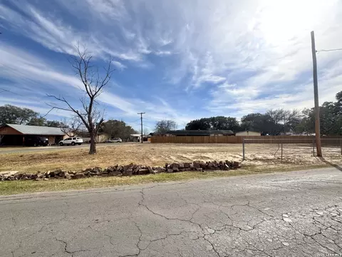tbd W Dilley, Devine, TX 78016 photo 3