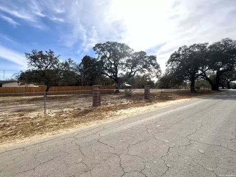 tbd W Dilley, Devine, TX 78016 photo 4