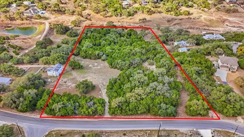 2631 Island Vw, Canyon Lake, TX 78133