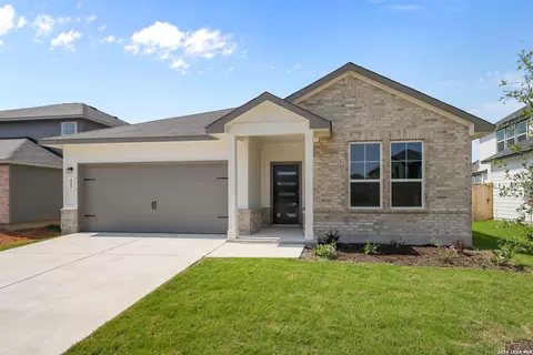 405 Jills Path, Seguin, TX 78155