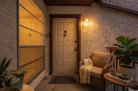 10527 Perrin Beitel #C211, San Antonio, TX 78217