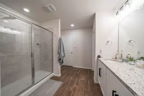 Entry Way - 15623 Mint Patch Mdw, Von Ormy, TX 78073 photo 1 of 1