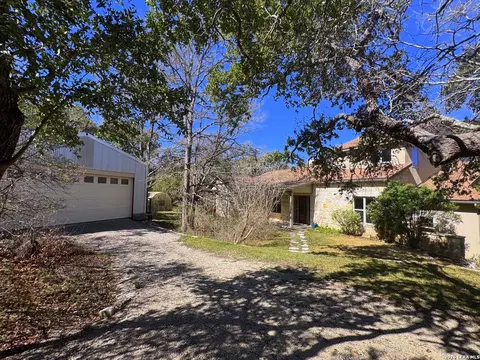 2147 Tejas Trl, Blanco, TX 78606