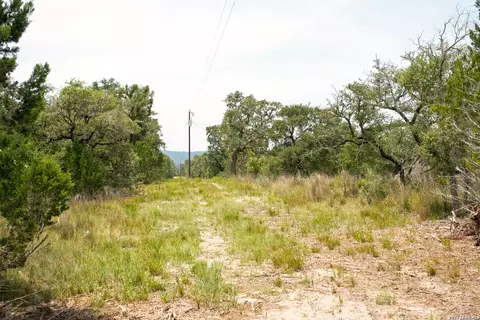 6493 S State Hwy 173, Bandera, TX 78003