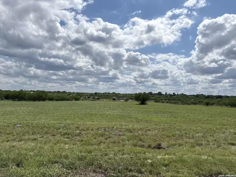 3373 Wetz, Marion, TX 78124