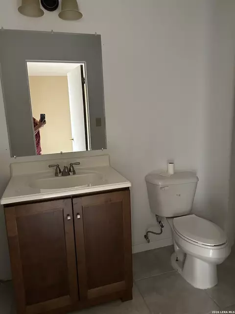501 E Bowie, Beeville, TX 78102 photo 5