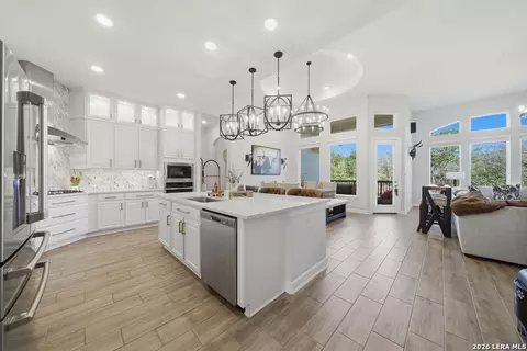 3711 Eliberis, San Antonio, TX 78261