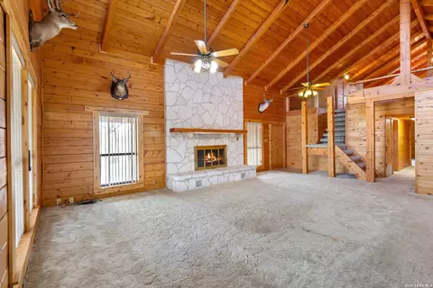 Living - 22100 2 Senior, Von Ormy, TX 78073 photo 2 of 4