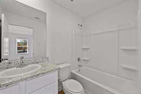 Bath - 14906 Telfaire Mdw, Von Ormy, TX 78073 photo 1 of 2