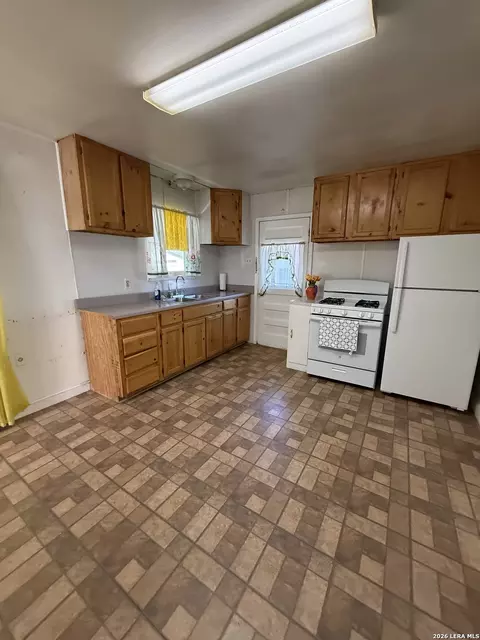 327 Lyric, San Antonio, TX 78223