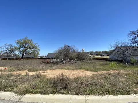 117 Red Oak Trl, La Vernia, TX 78121
