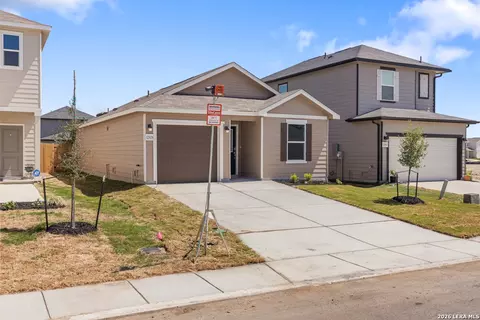 12926 Bone Dry Ln, Von Ormy, TX 78073
