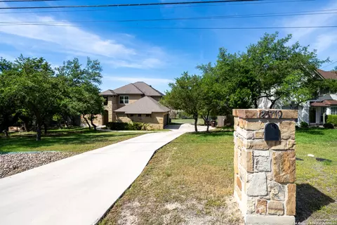 25719 Green River Dr, San Antonio, TX 78260